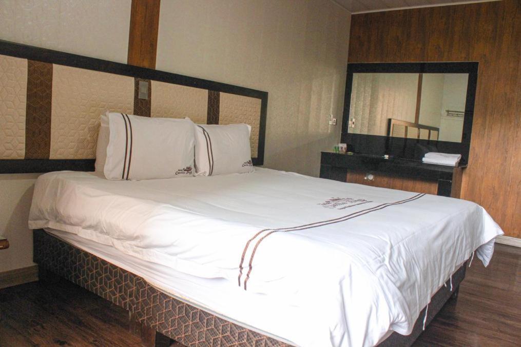 Hotel Castillo Resort San Gil Eksteriør billede
